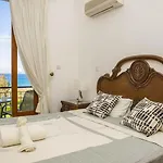 Villa Minoas