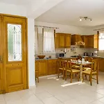 Villa Minoas *