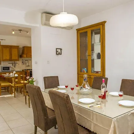 Villa Minoas