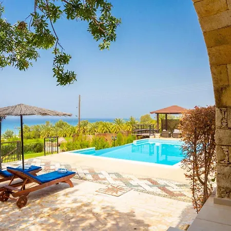 Minoas Villa *